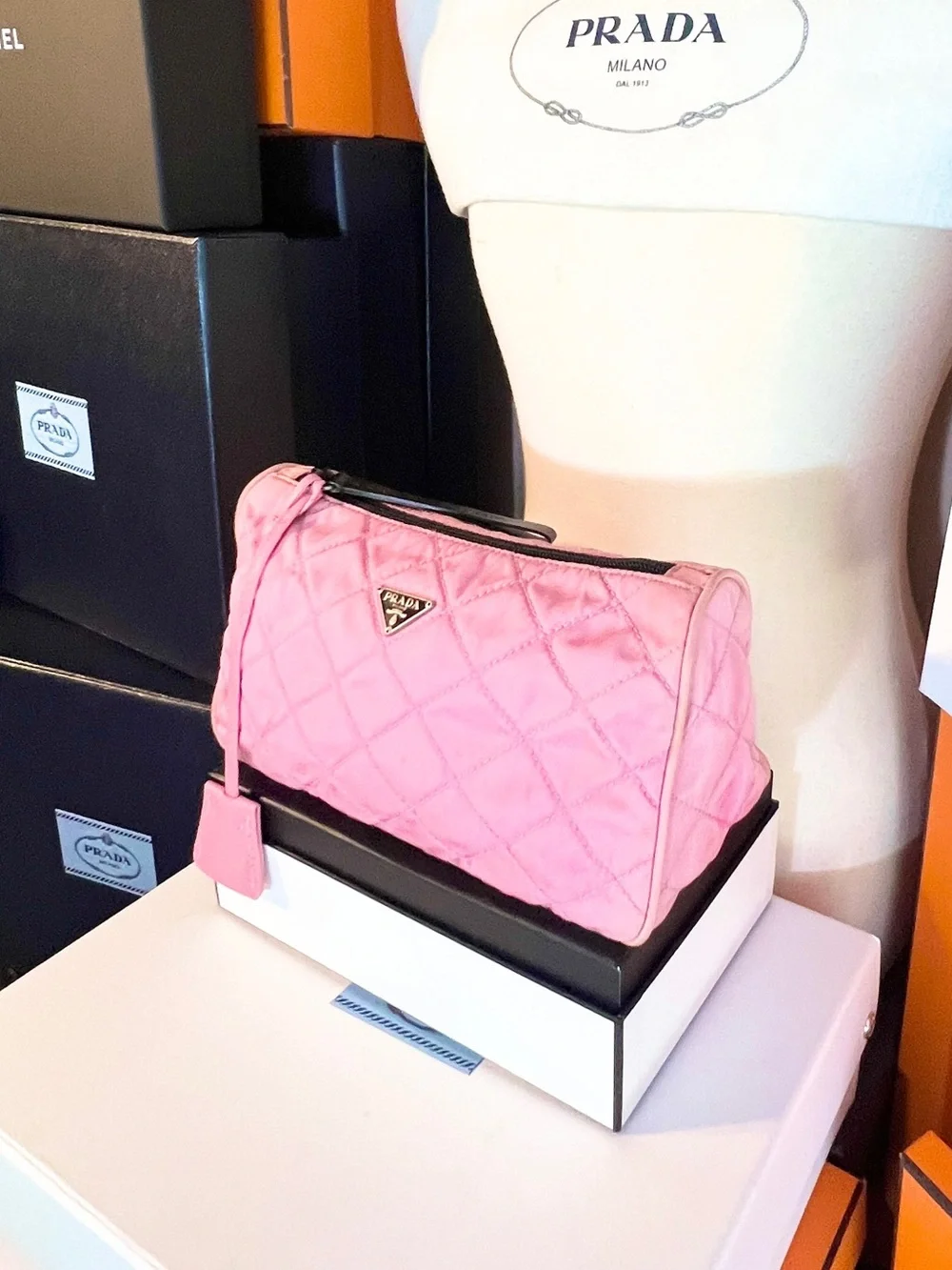 Prada Pink Quilted Nylon wristlet bag! 🌟Offers always welcome! - Picture 4 of 9